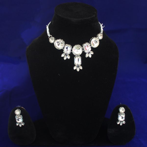 Kundan Necklace Set White