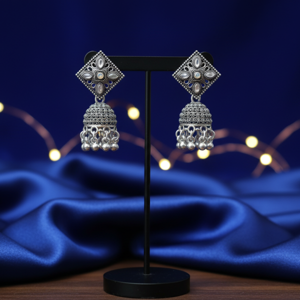 Diagonal Kundan Earring
