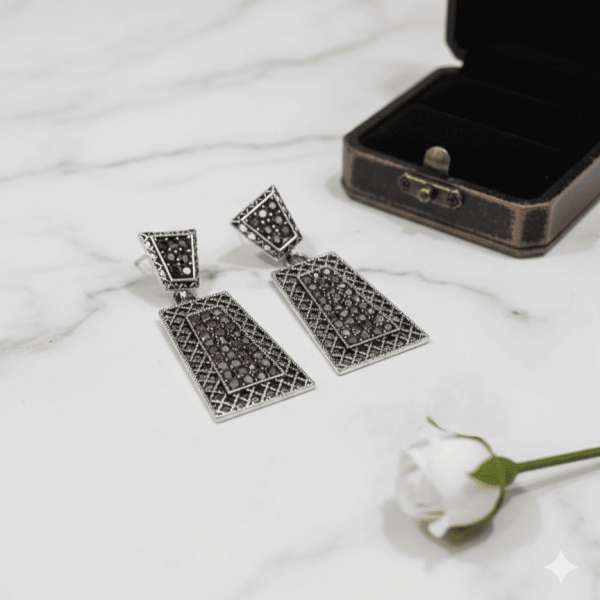 Geometrical Drop Earrings
