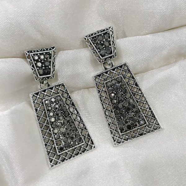 Geometrical Drop Earrings